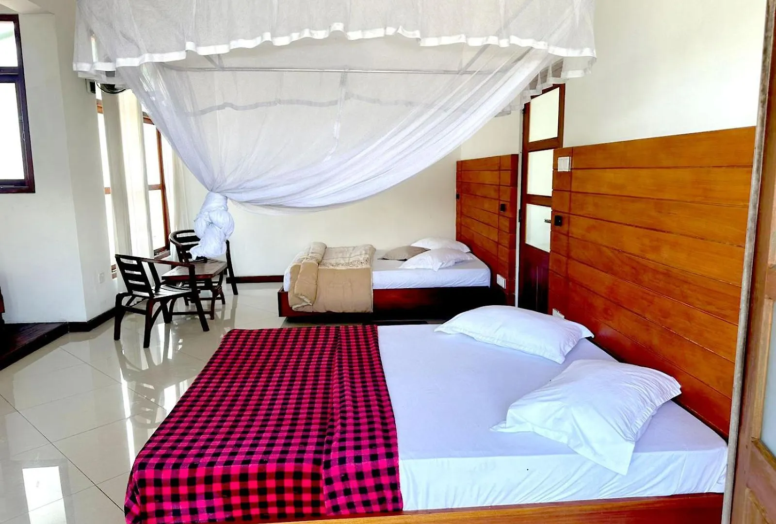 White Block Hotel & Resturant Hatton Guest house