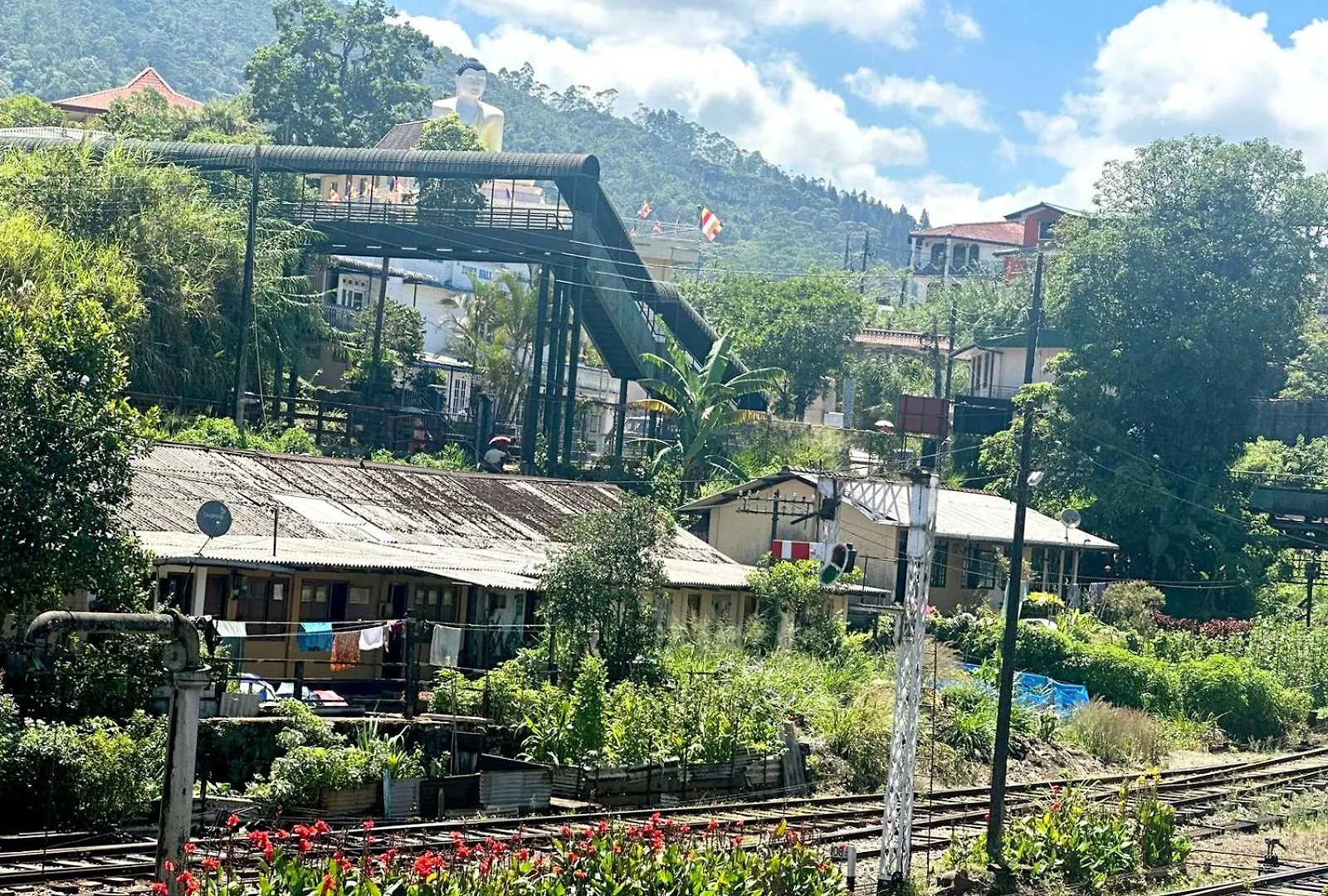 White Block Hotel & Resturant Hatton Sri Lanka