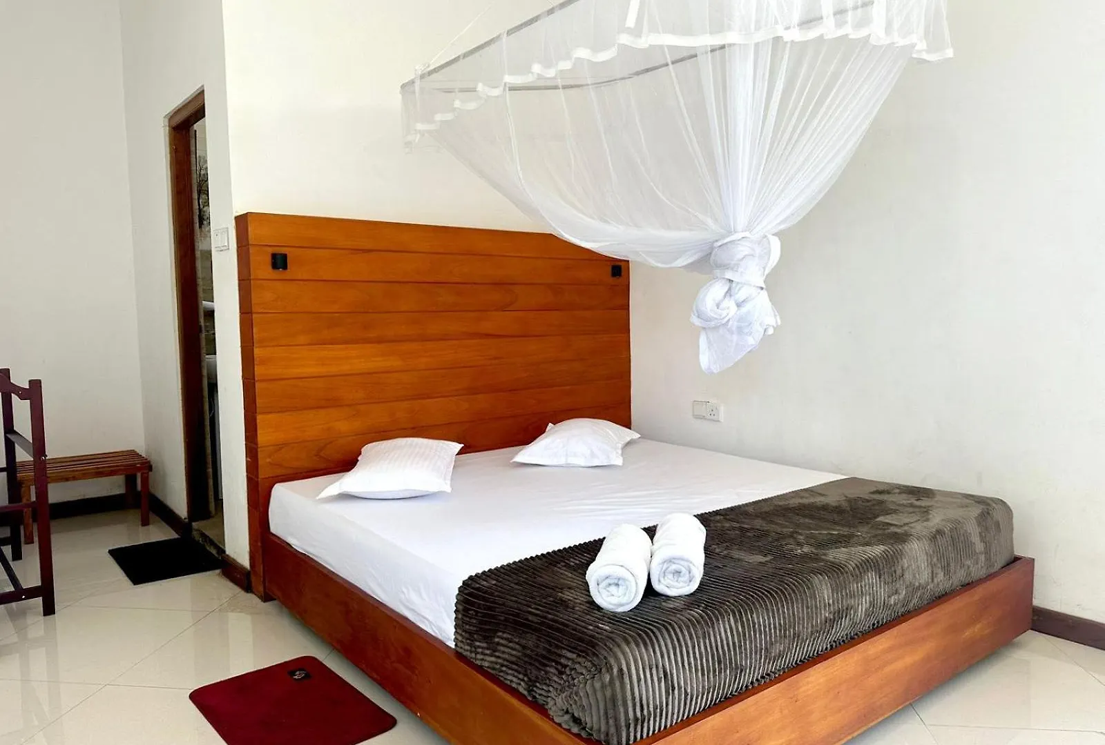 White Block Hotel & Resturant Hatton Guest house