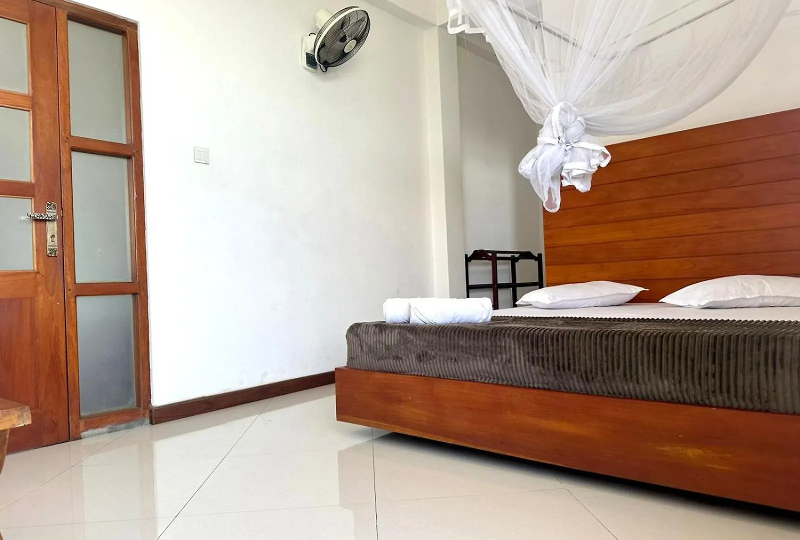 Guest house White Block Hotel & Resturant Hatton