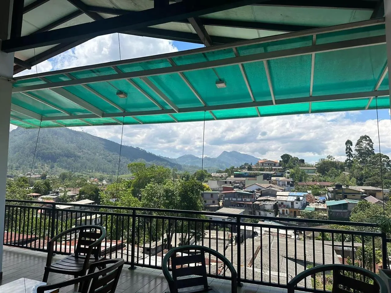 White Block Hotel & Resturant Hatton Sri Lanka
