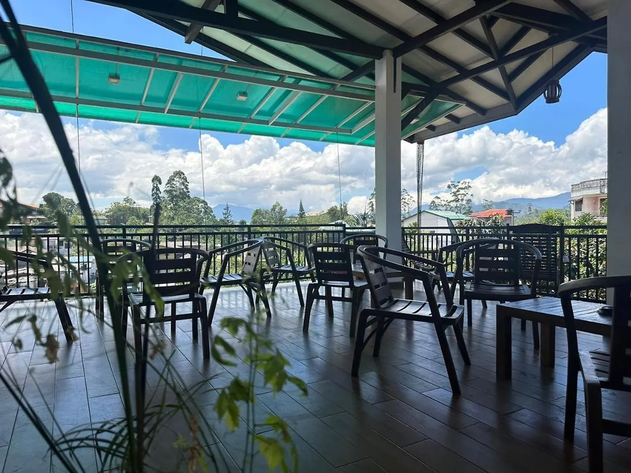 White Block Hotel & Resturant Hatton Guest house